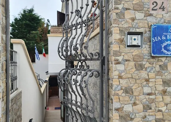 Sea&blue Sky 1-a Bed & Breakfast 3*